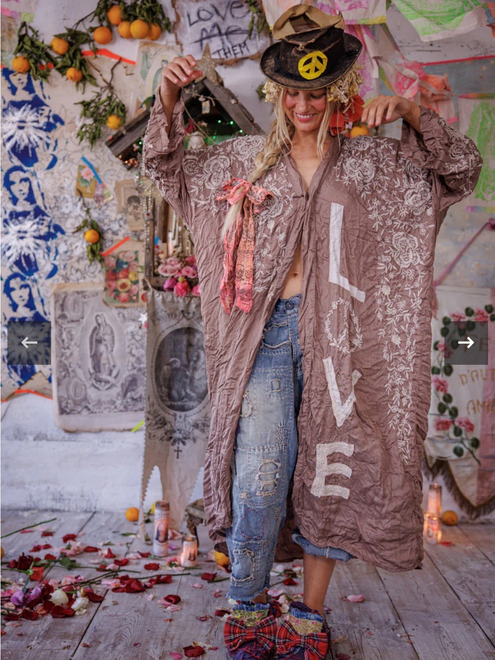 Magnolia Pearl Taupe Floral Embroidered 'LOVE' Bohemian Robe
